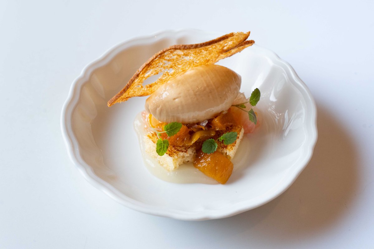 Крем из топленого молока с грейпфрутом и абрикосом