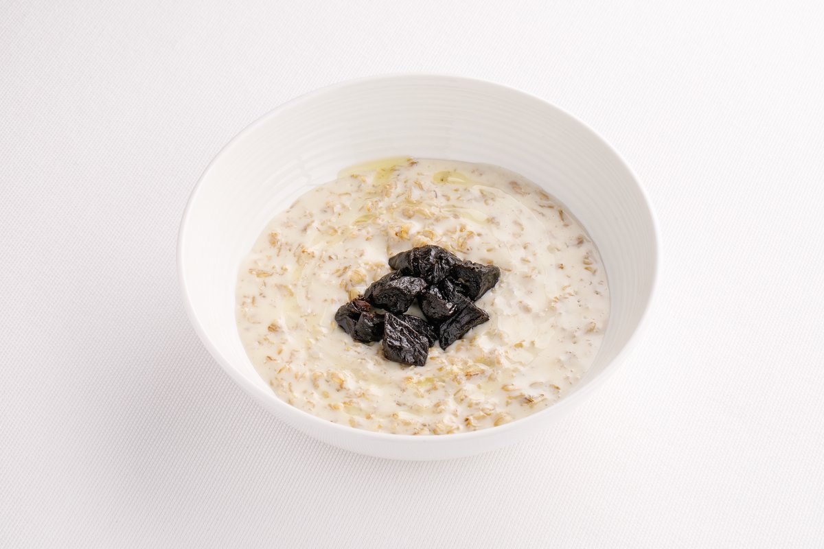 Овсяная каша с черносливом