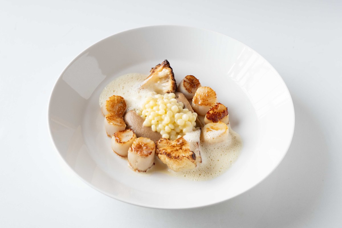 Жареные гребешки с соусом из фуа-гра