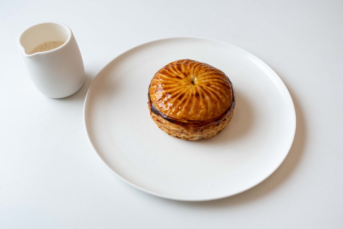 Слоеный пирог с цветной капустой