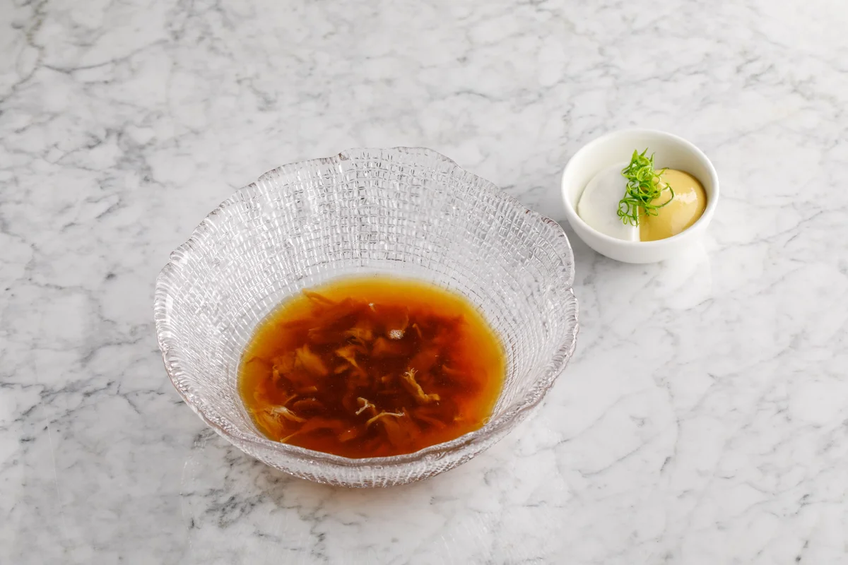 Холодец из телячьей голени и бычьих хвостов