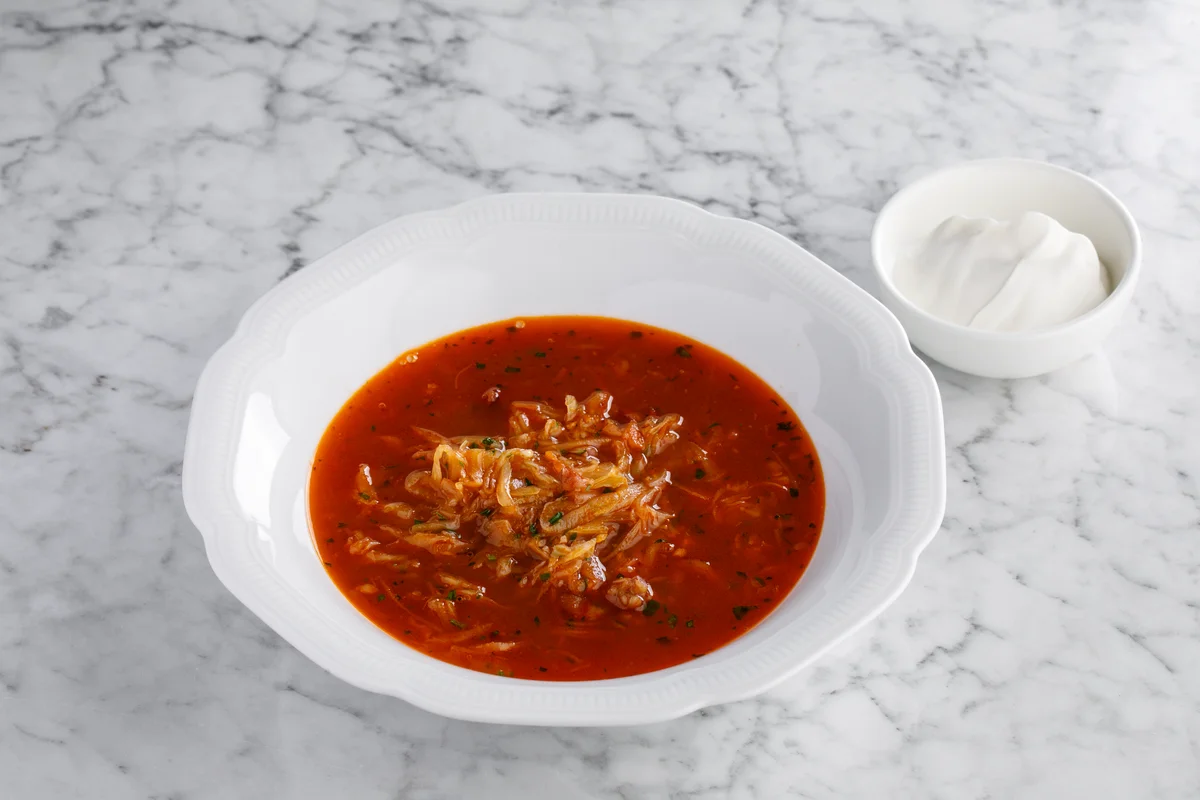 Щи с квашеной капустой и копчёной грудинкой