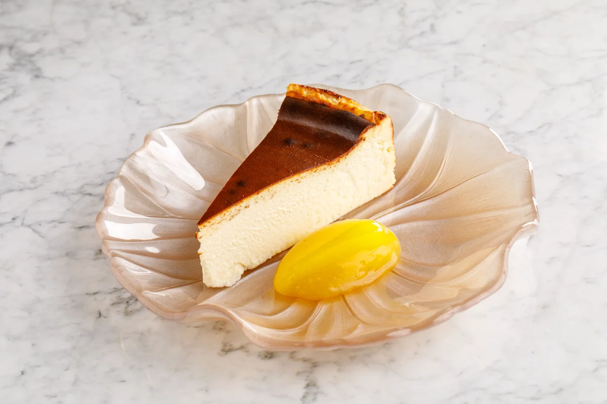 Сырный торт с ромашкой и цитрусами