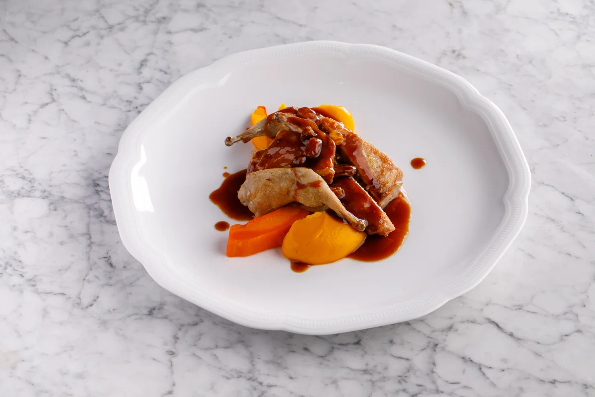 Перепелка с тыквой и изюмом