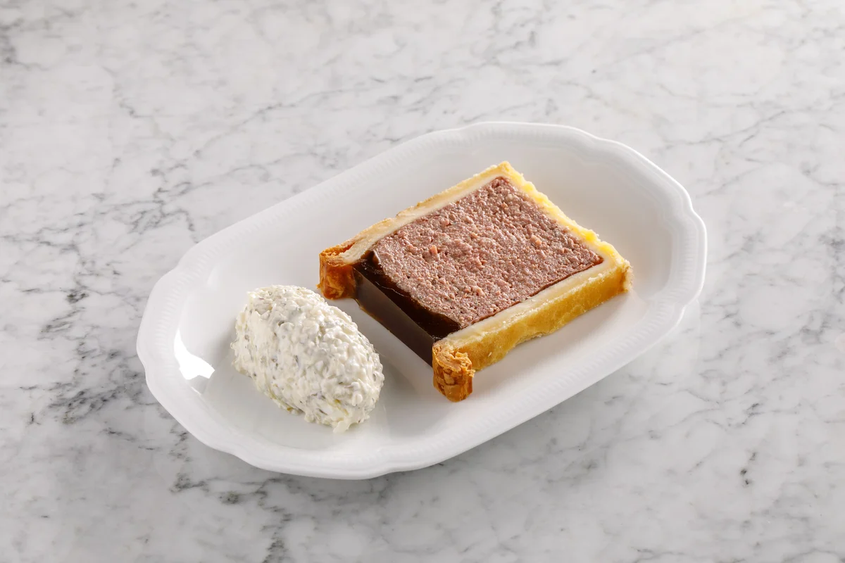 Мясной террин в тесте