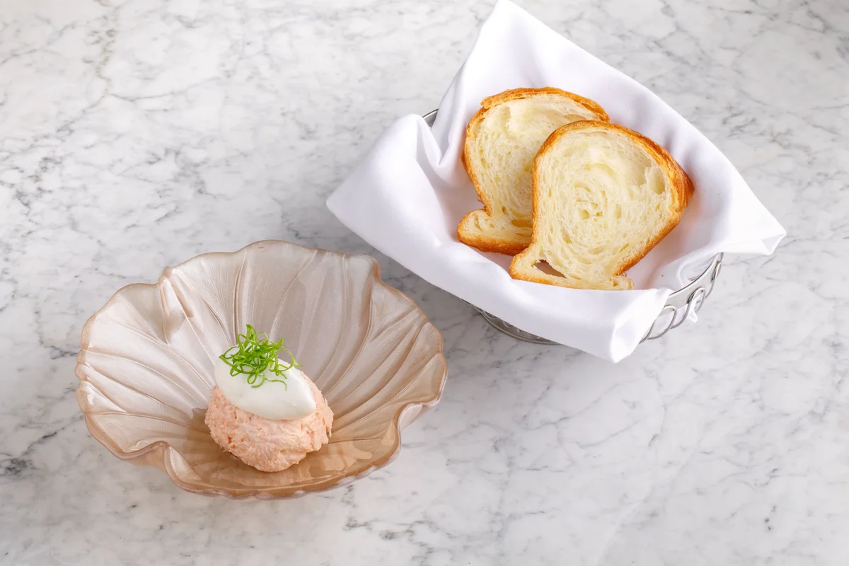 Форшмак из копченого лосося с хреном