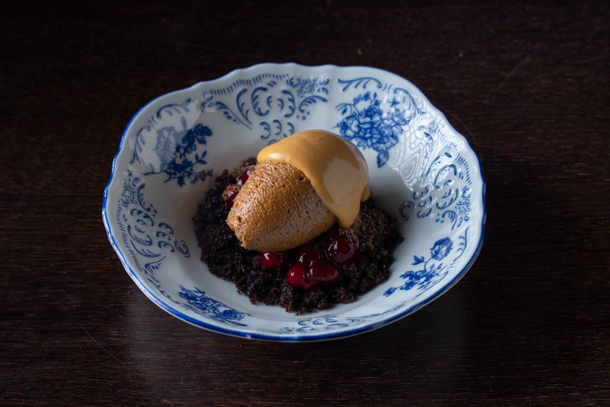 Солодовый крем с клюквой и топленым молоком