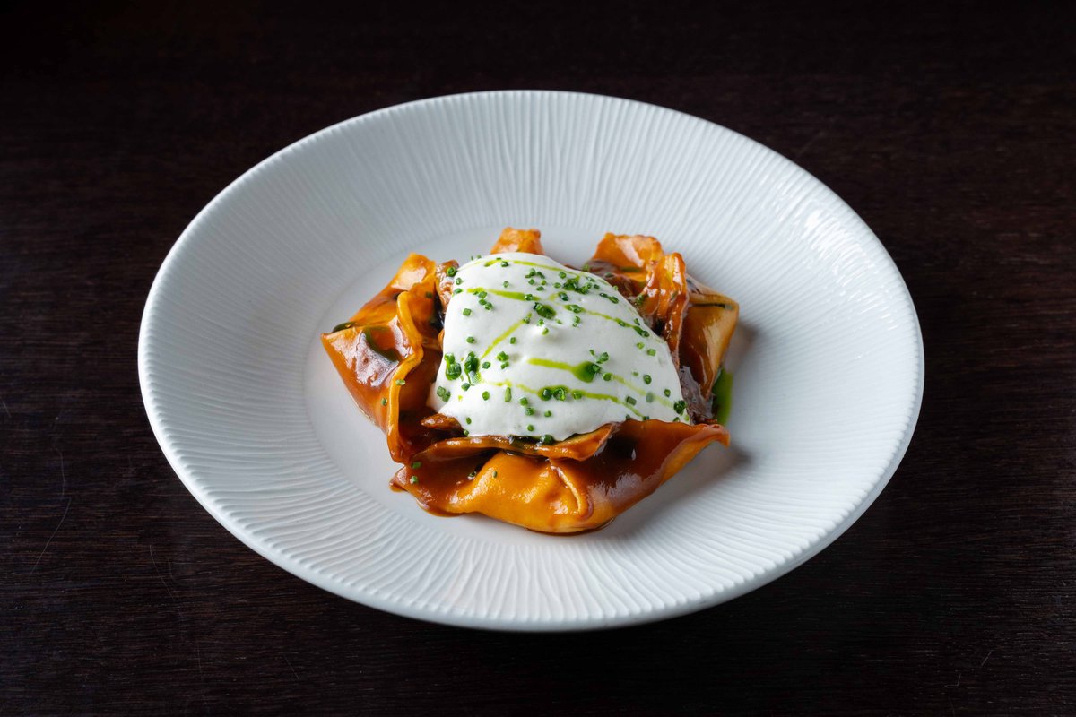 Равиоли с таледжио и уткой конфи